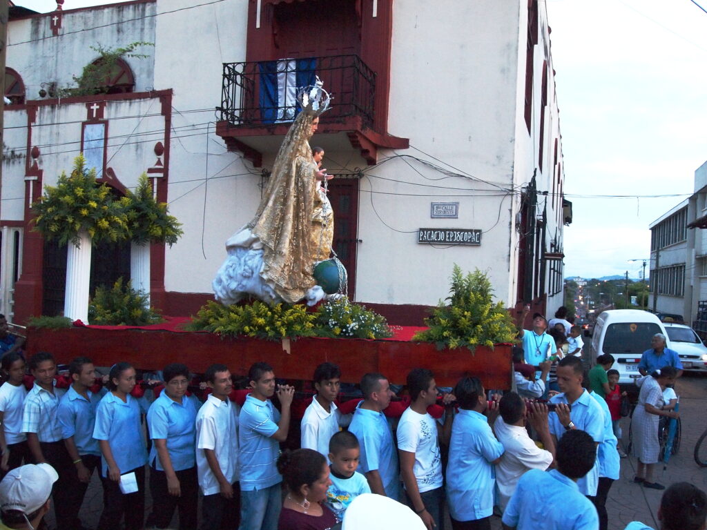 Virgen de las Mercedes 恩恵の聖母 - Leon, Nicaragua ニカラグア・レオン